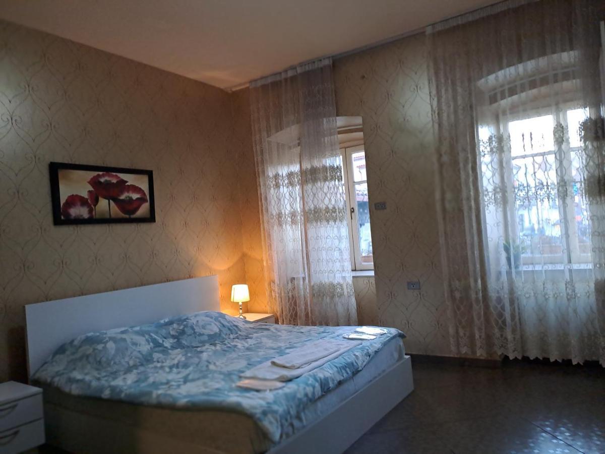 Hotel 6 Old Тбілісі Екстер'єр фото