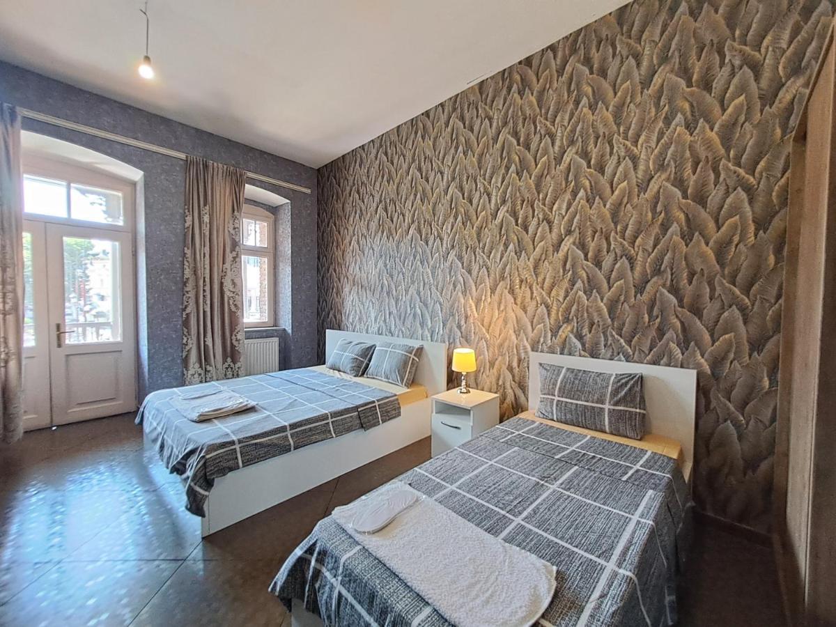 Hotel 6 Old Тбілісі Екстер'єр фото