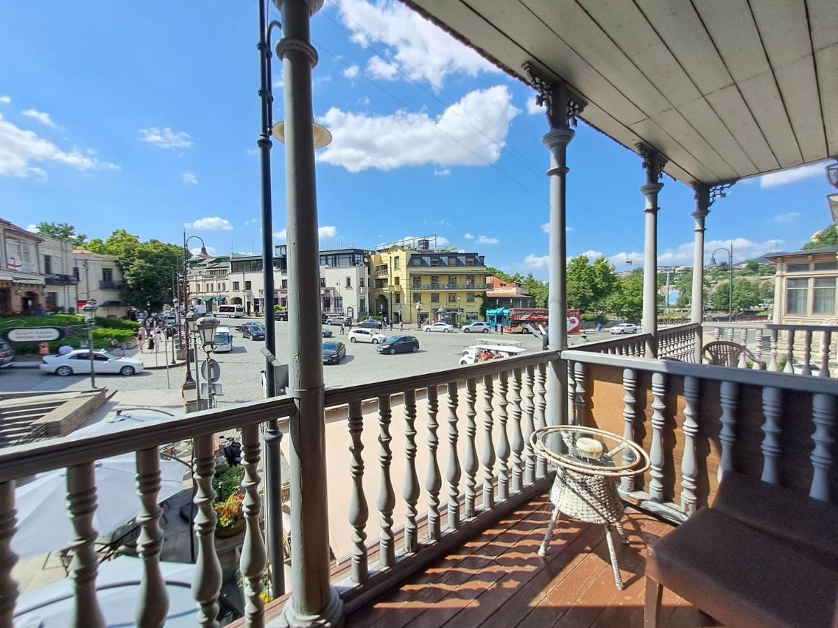 Hotel 6 Old Тбілісі Екстер'єр фото